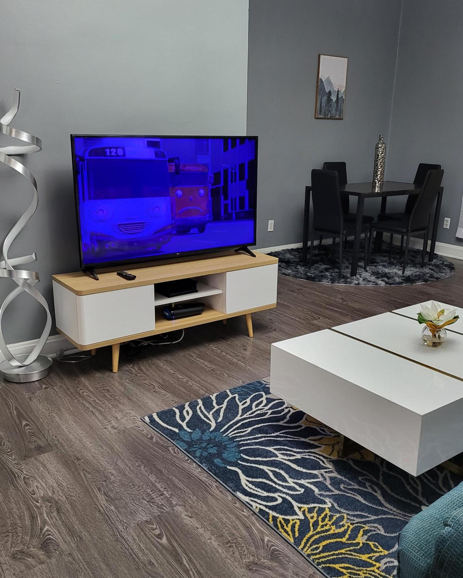 1 Bedroom In Columbus Osu District, Free Parking, Kitchen, Washer And Dryer, Central Location, Downtown, Hospital, Expocenter, Osu Stadium 外观 照片